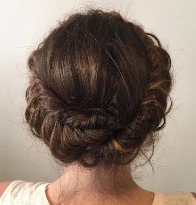 34 Gorgeous Short Wedding Hairstyles and Bridal Hair Ideas