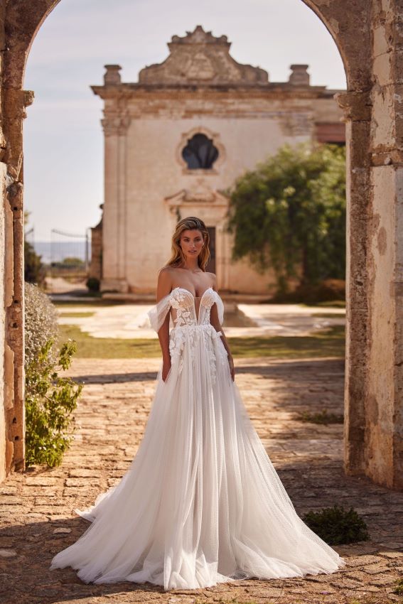 bride in flowy wedding dress