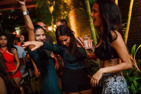 How to Throw an Epic Bachelorette Party in Cancun (2023)