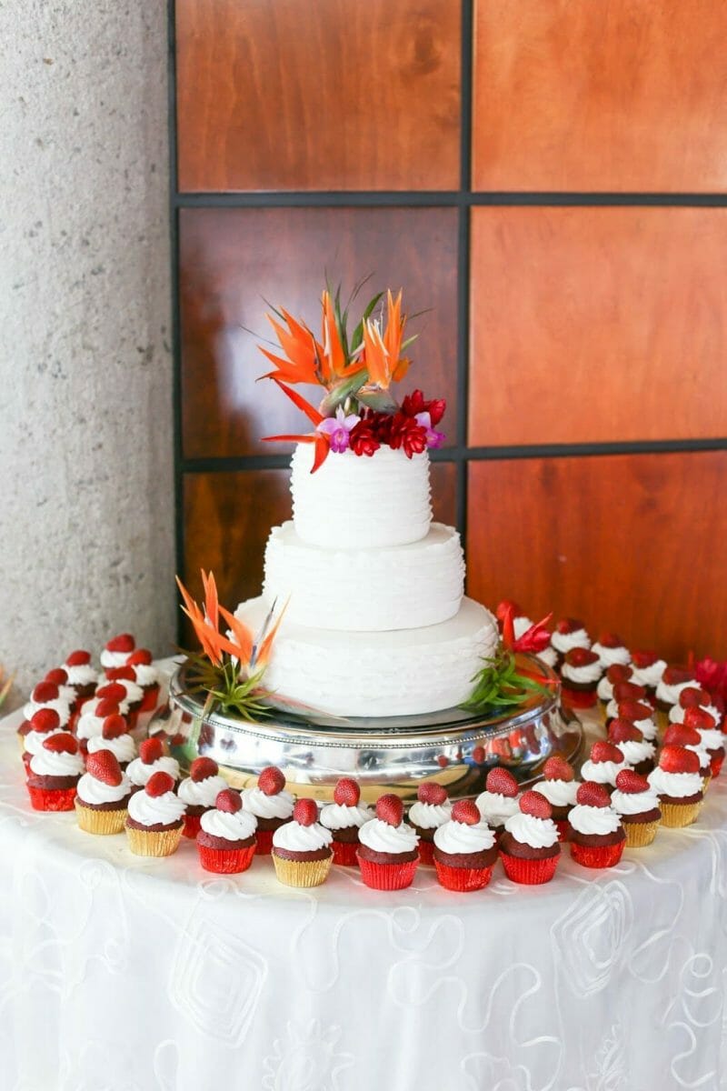 3 tier wedding cake