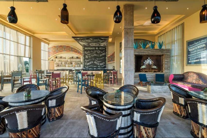 restaurant at El Dorado Seaside Palms