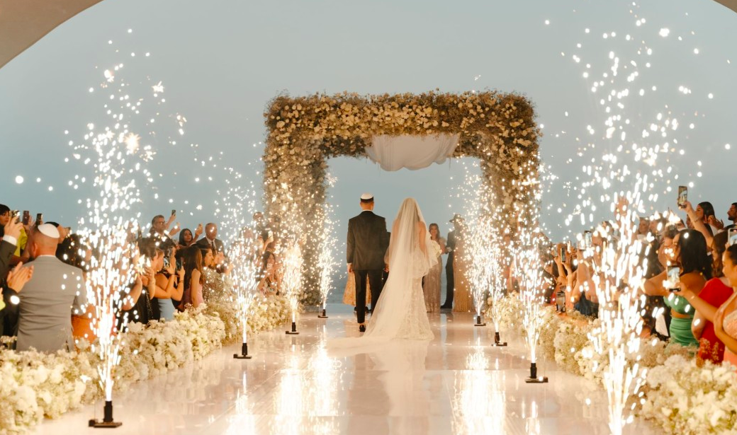 The Ultimate Guide To A Destination Wedding In Cabo