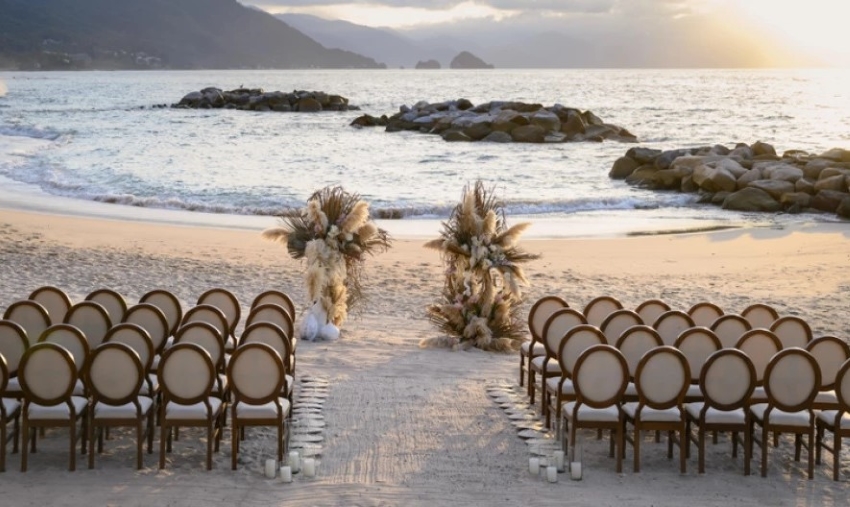 hilton vallarta beach wedding setup