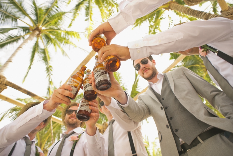 groomsmen palm trees cheers