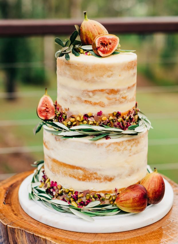 boho wedding cake with figs