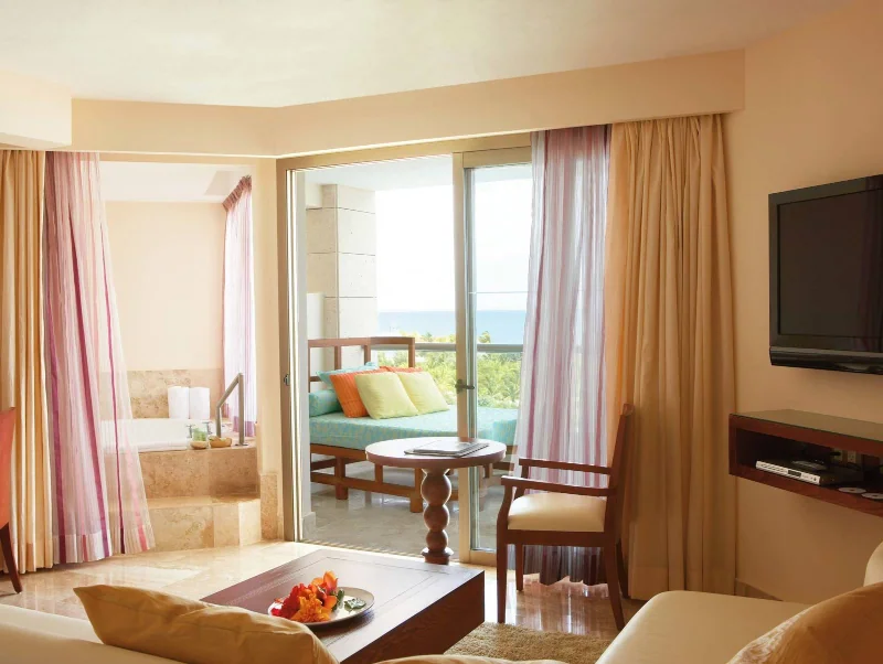 excellence playa mujeres luxury junior suite