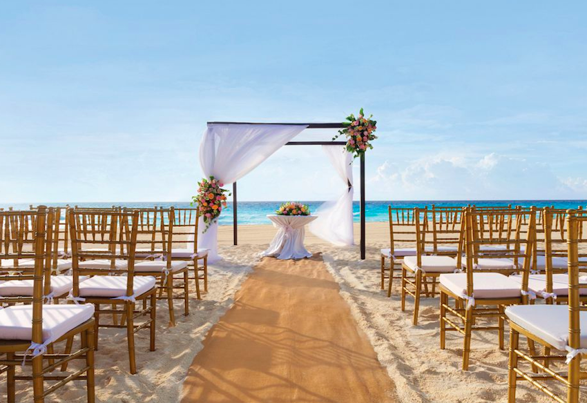 wyndham alltra cancun beach wedding