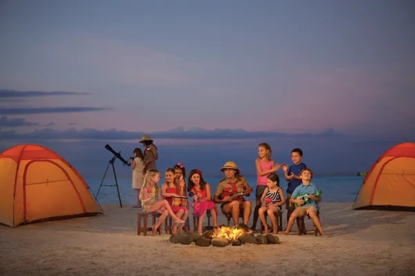 kids camping at dreams sands cancun