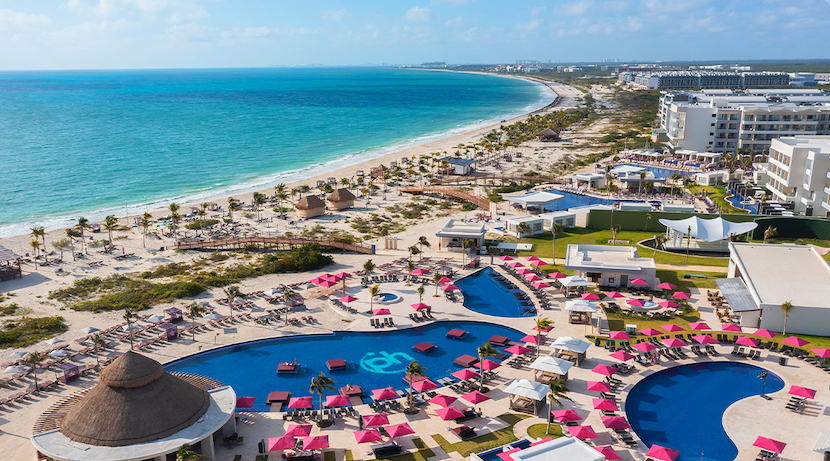 Planet Holywood Cancun aerial with Pool