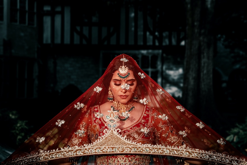 30 Real Brides Who Donned Red Bridal Saree For Their Wedding Day