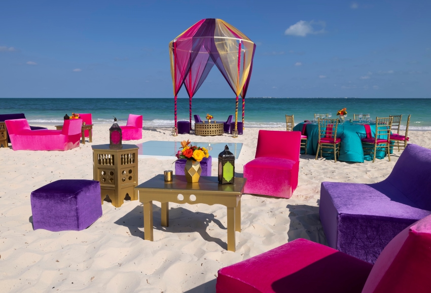 beach indian wedding at planet hollywood cancun