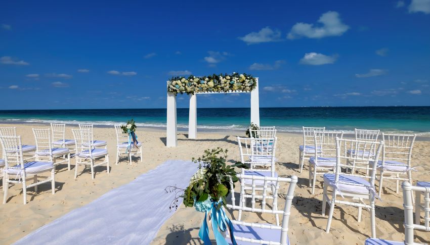 beach wedding venue planet hollywood cancun