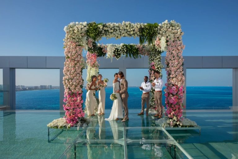 Xhale Rooftop Wedding Venue At Breathless Cancun Soul 768x512 