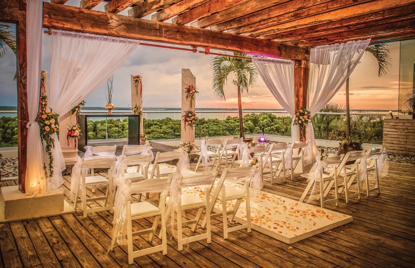 Cancun wedding terrace venue overlooking ocean