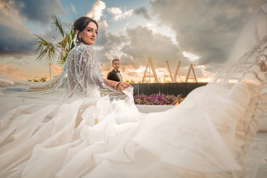 bride and groom at ava cancun