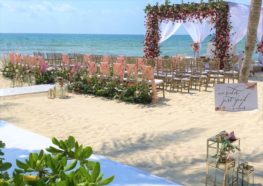 El Dorado Casitas Royale wedding beach gazebo