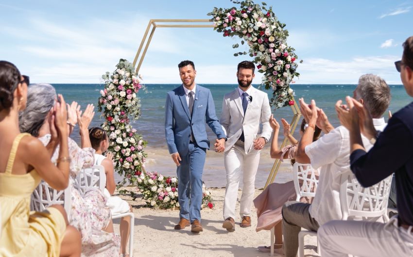lgbtq couple getting married at hilton cancun