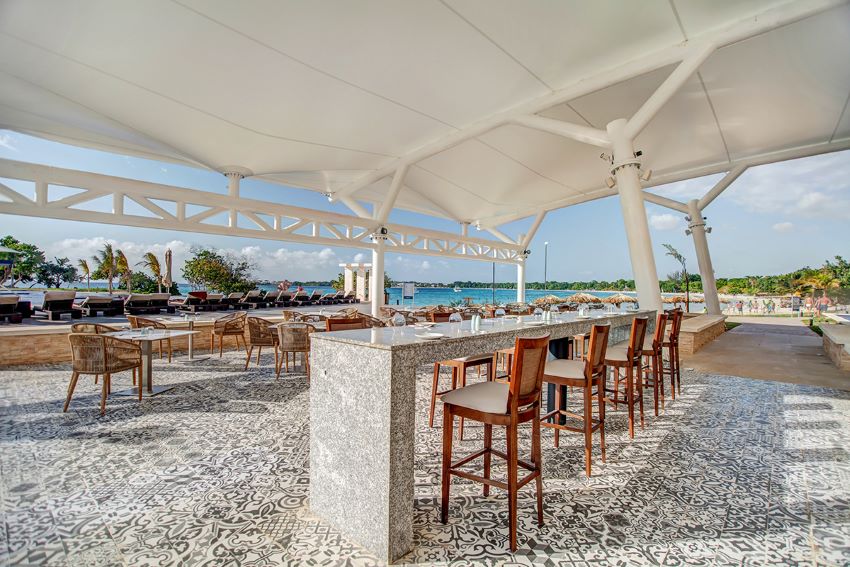 italian restaurant at hideaway at royalton negril