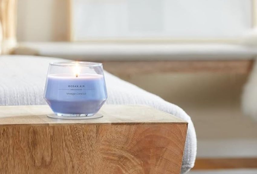 ocean scented candle