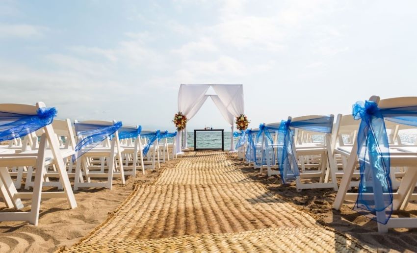 beach wedding venue at dreams vallarta