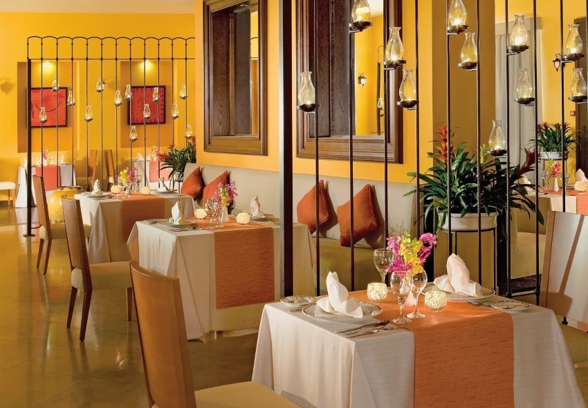 restaurant at secrets wild orchid