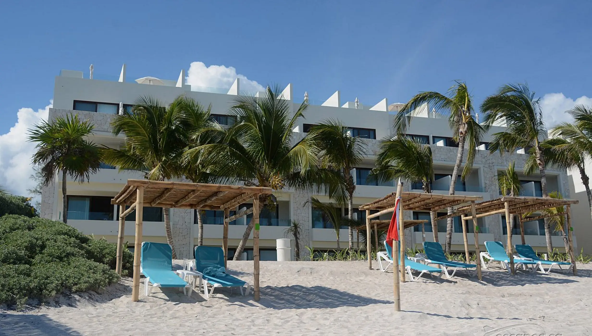Akumal Bay beach and wellness