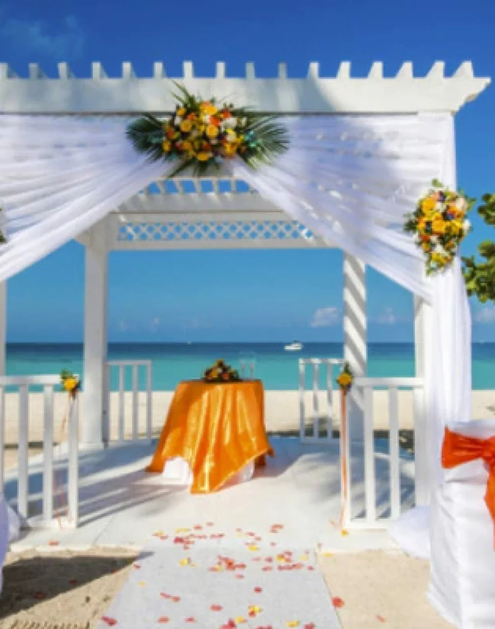 Beachfront gazebo at Azul Beach Resort Negril