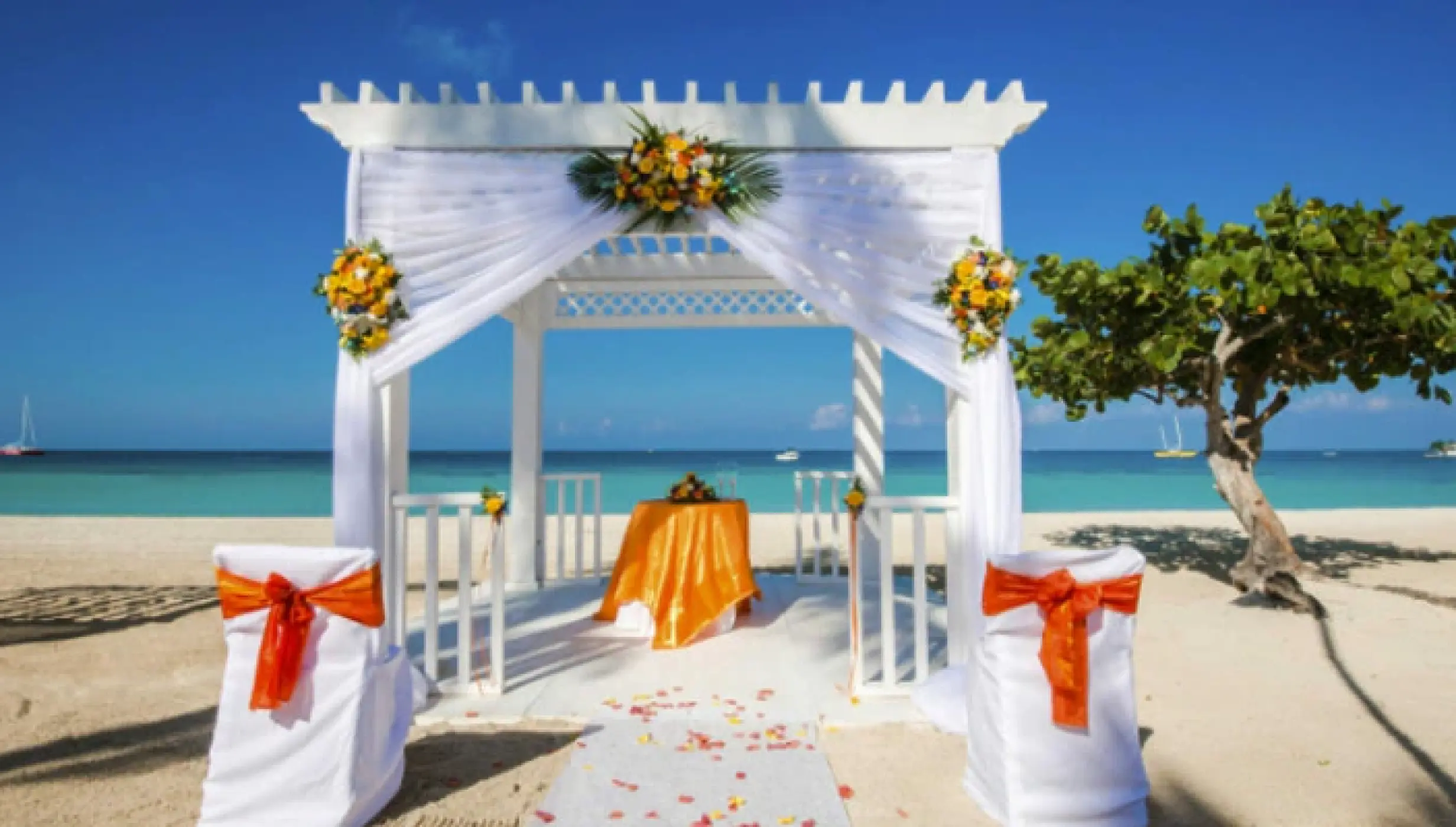 Beachfront gazebo at Azul Beach Resort Negril