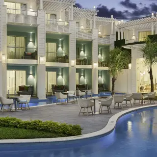 Swim-up suites and courtyard pool at Azul Beach Negril, Jamaica
