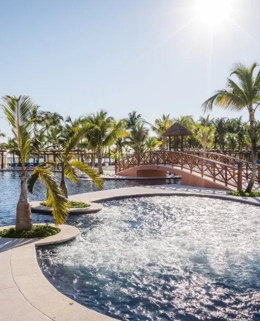 Barcelo Maya Caribe pool