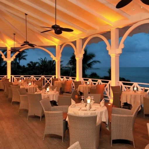 Barcelo Maya Palace outdoor restaurant deck