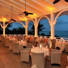 Barcelo Maya Palace outdoor restaurant deck
