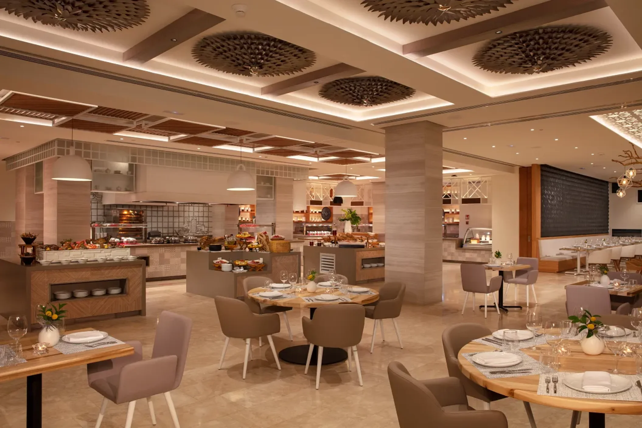 Spoon restaurant at Breathless Cancun Soul Resort & Spa