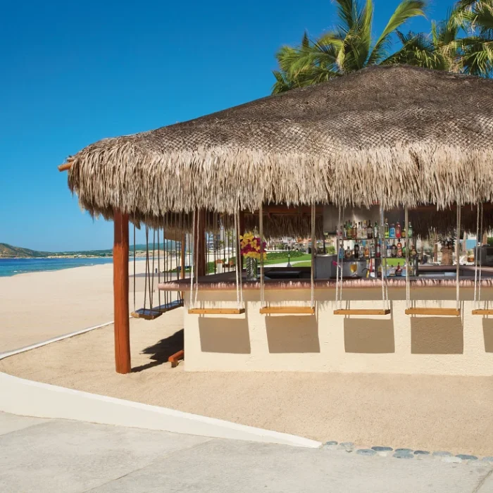 Barefoot grill at Dreams Los Cabos Suites Golf Resort & Spa