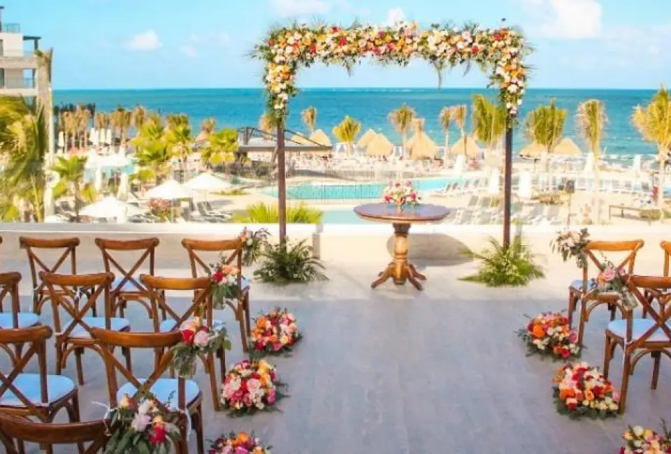 Ceremony decor in Blue Water Rooftop at Dreams Natura Resort and Spa