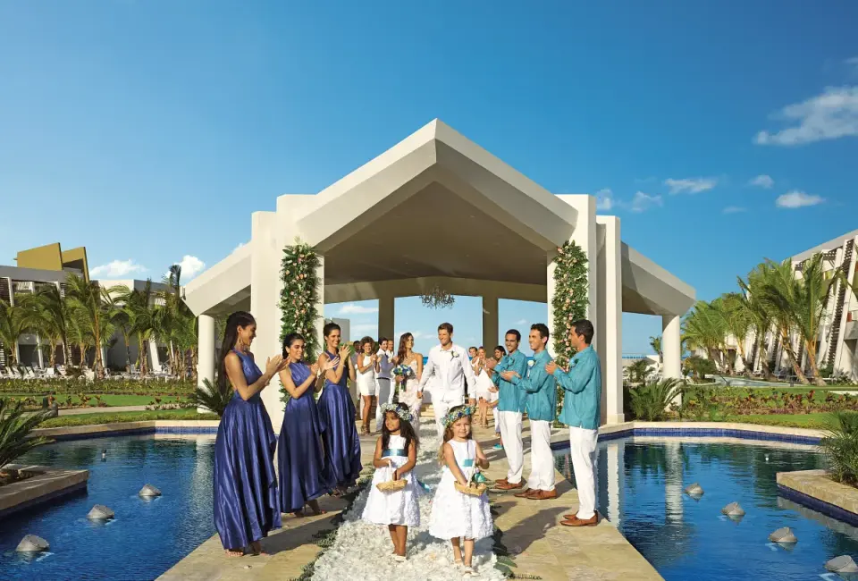 Ceremony on the wedding gazebo at Dreams Onyx Resort & Spa