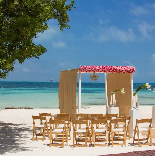 Dreams Sands Cancun Waves and Sand Beach venue