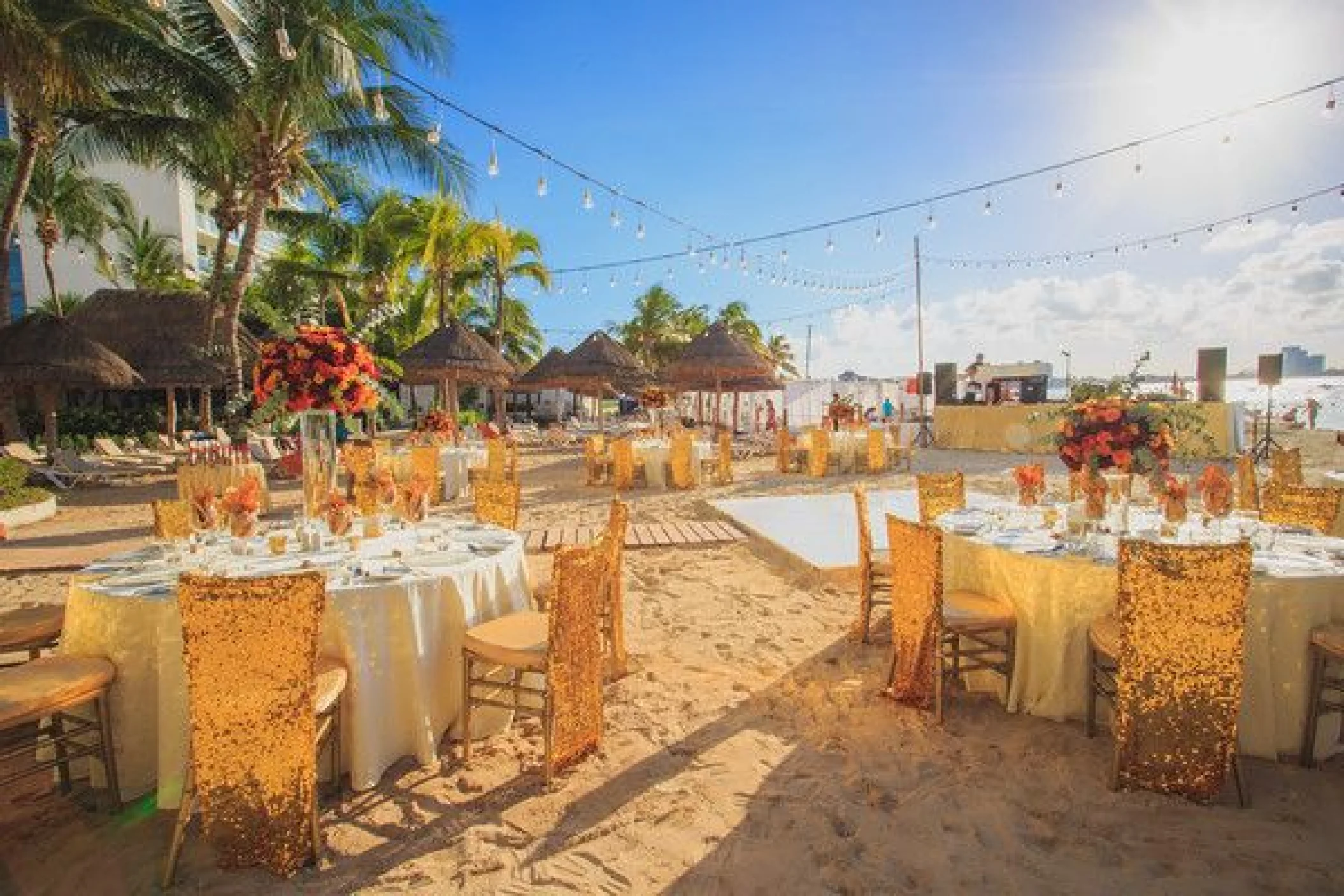 Dreams Sands Cancun resort and spa Waves and sand venue