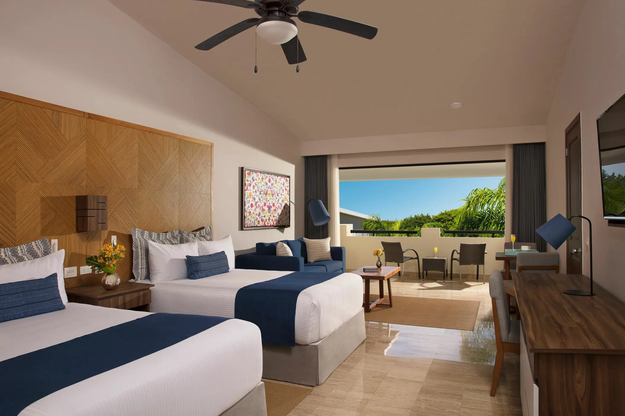 Dreams Sapphire double bed suite with private balcony, Riviera Maya