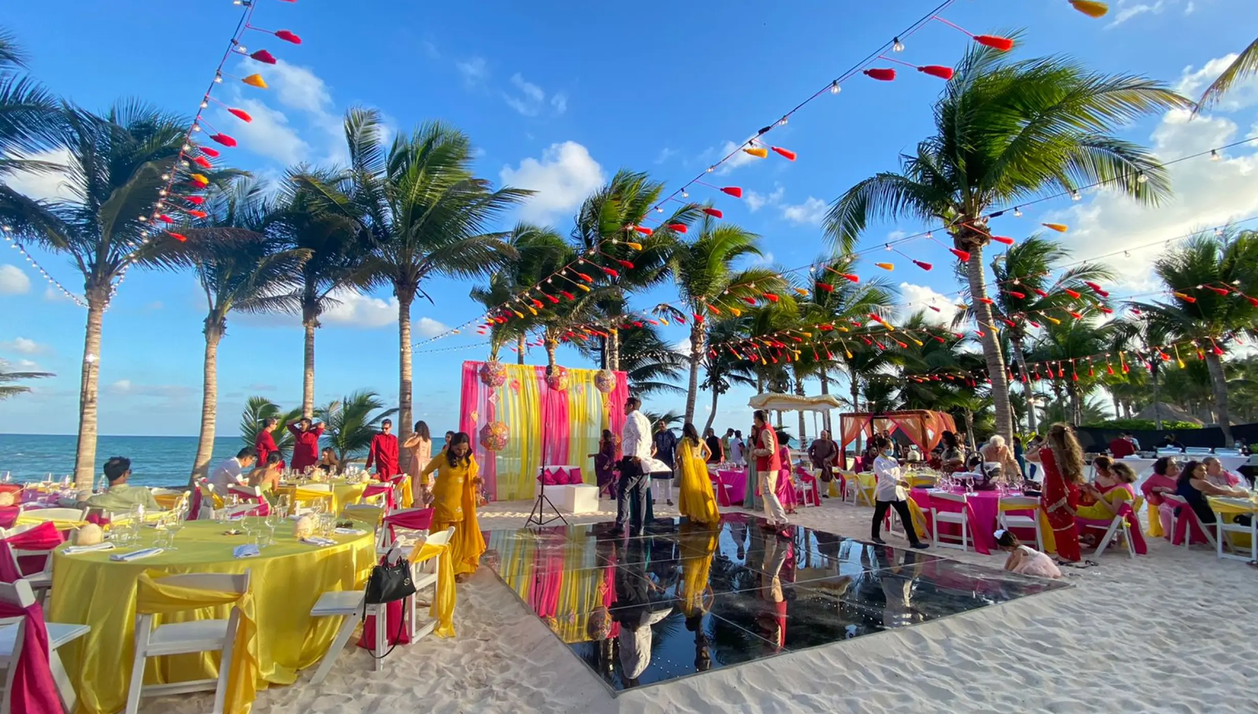 Fuentes Beach Gazebo venue at El Dorado Resort