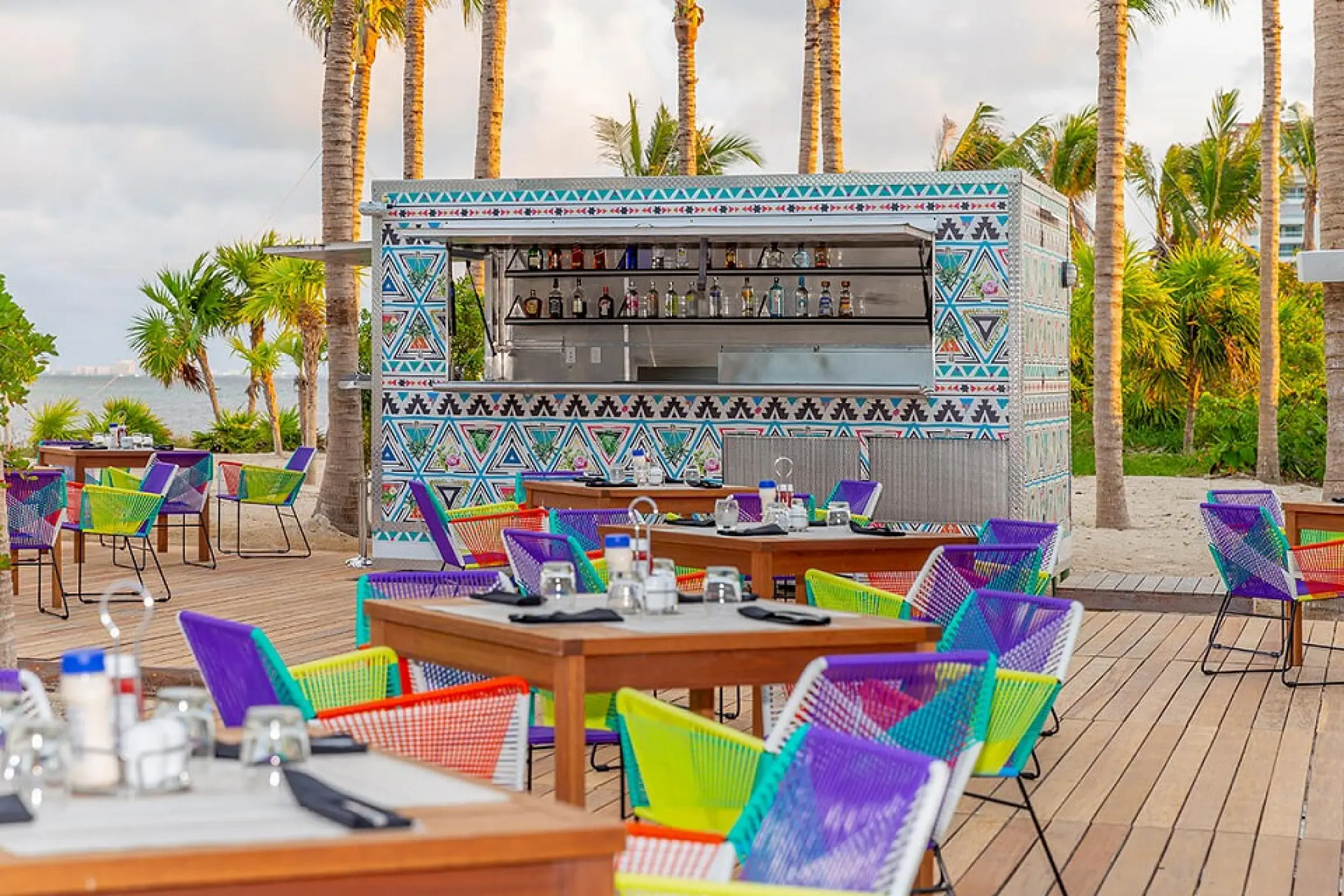 snack restaurant and bar at garza blanca cancun
