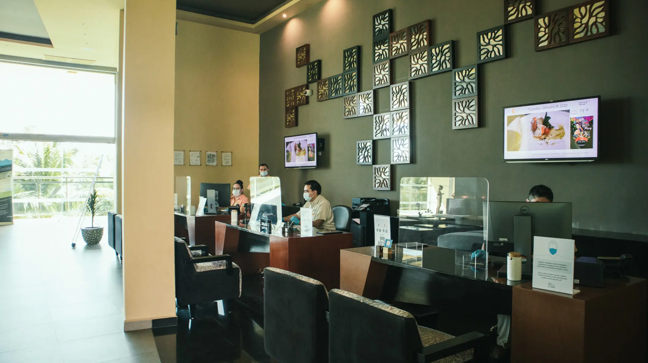 Reception desk and check-in area at Generations Riviera Maya, Riviera Maya