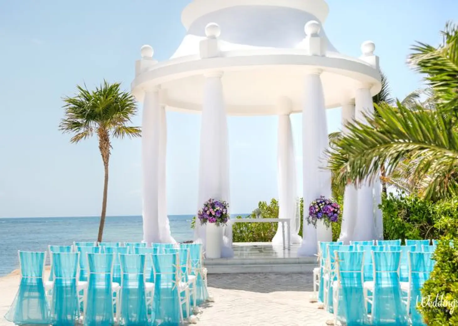 beach gazebo venue at grand palladium colonial resort
