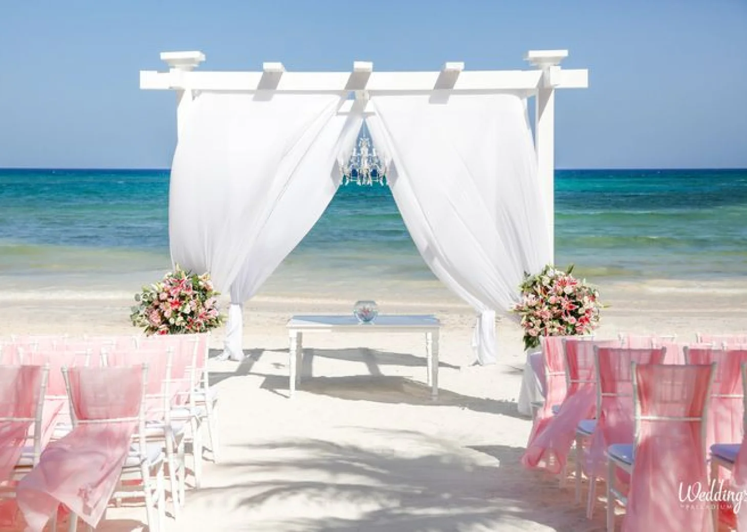 Ceremony in  beach venue at Grand palladium Resort