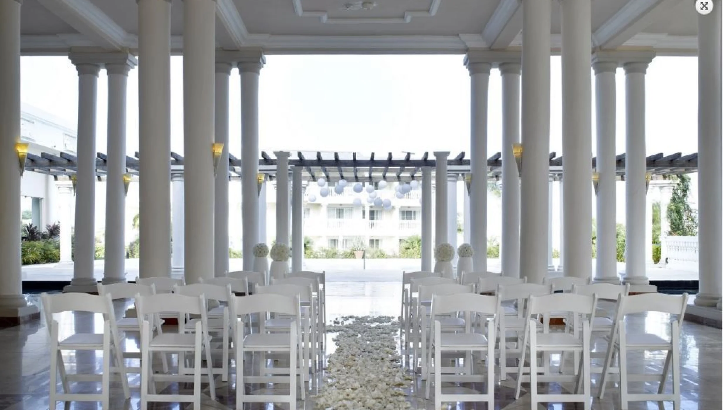 Ceremony decor at Grand Palladium Jamaica