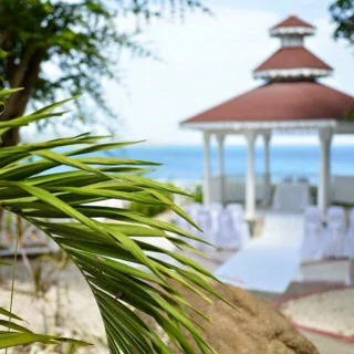 Wedding gazebo at Grand Palladium Jamaica