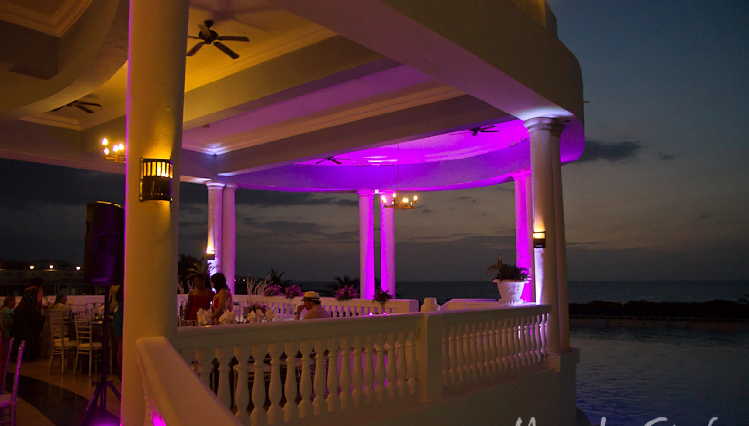 Dinner reception in the infinity saloon bar at grand palladium jamaica