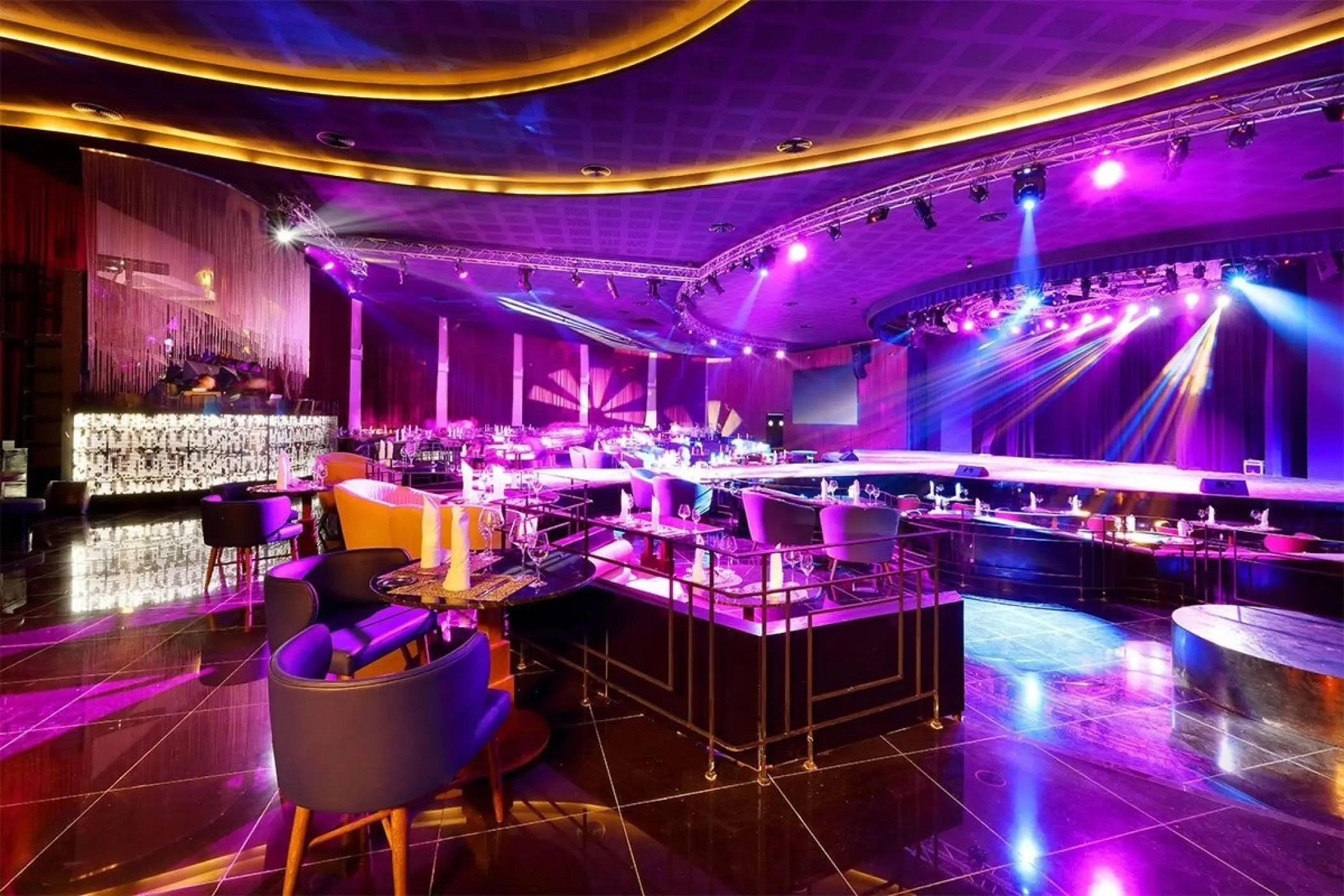 Chic cabaret bar with stage lighting and lounge seating at Grand Palladium Kantenah, Riviera Maya