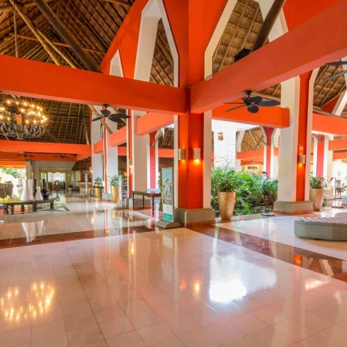 GRAND PALLADIUM KANTENAH LOBBY