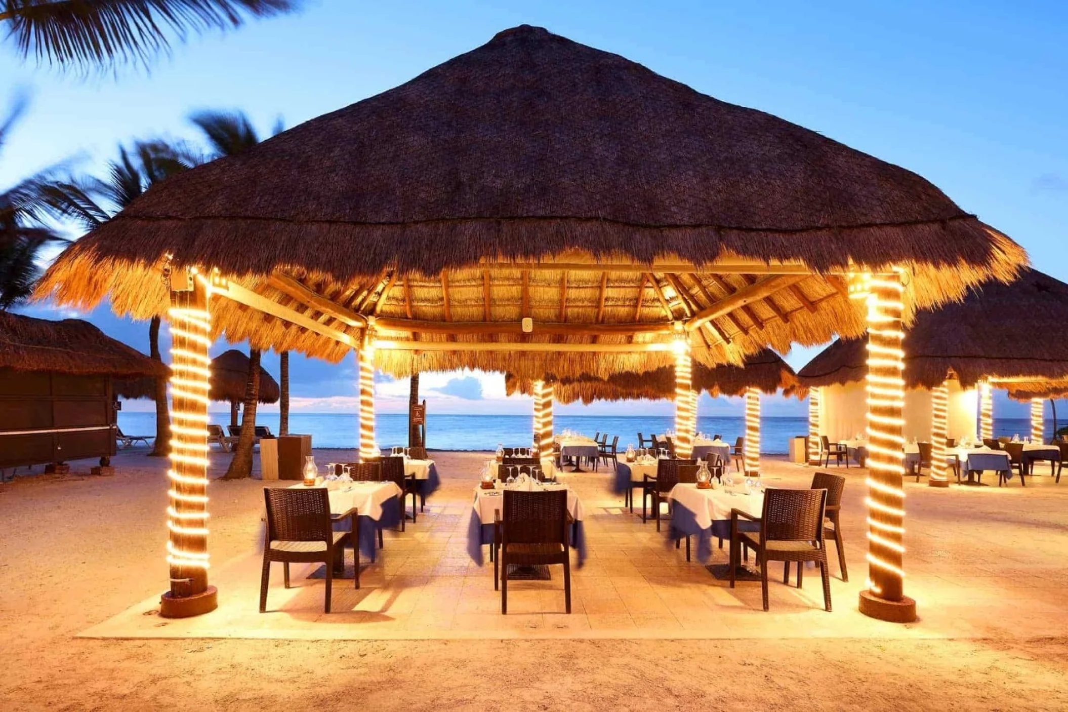 Grand palladium white sand beach restaurant